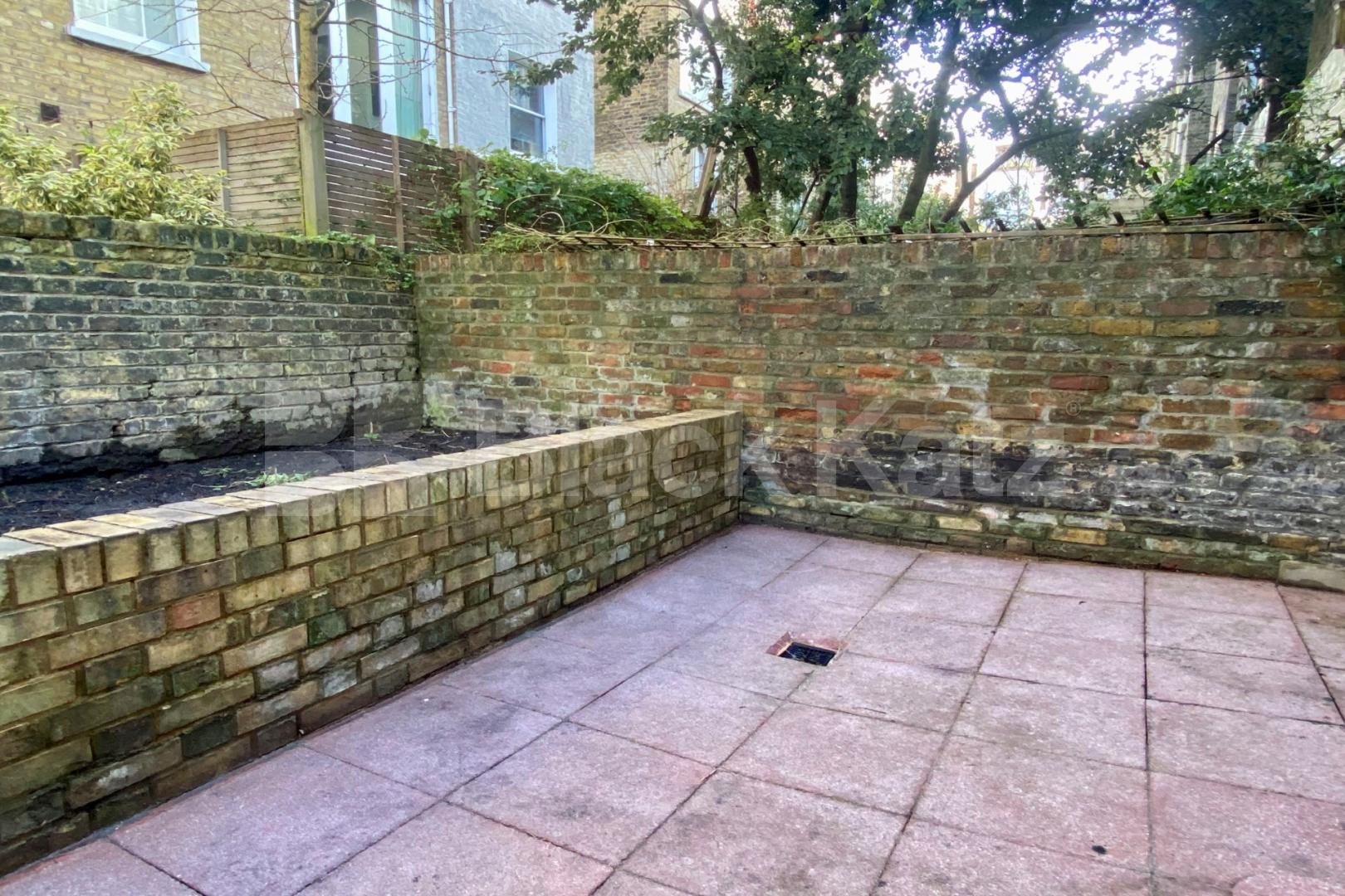 Stunning newly refurbished two bedroomed garden flat  Alderney Street, Pimlico / Victoria